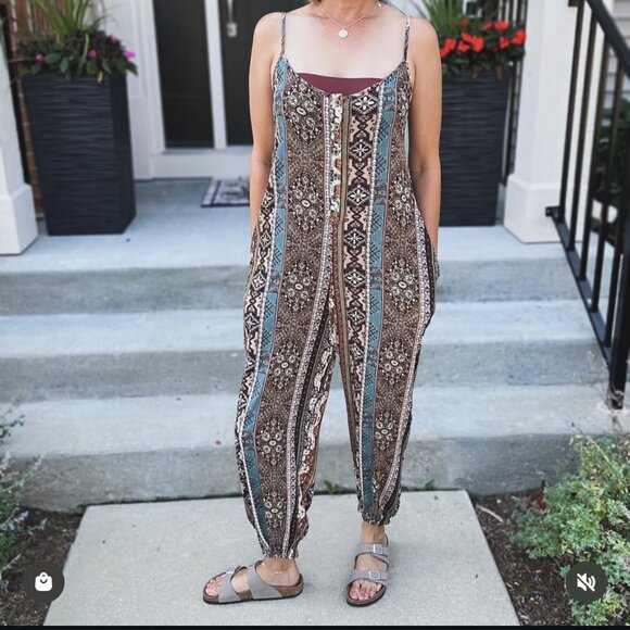 NWT Three Bird Nest Hanging Gardens Jumpsuit Size Small Olive Teal Pattern - Picture 1 of 8